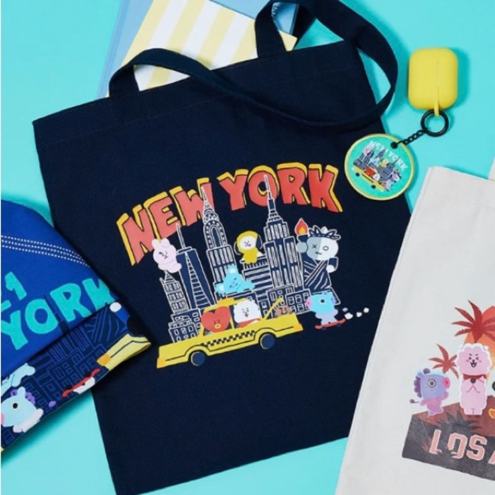 BT21 NYC POP-UP CANVAS TOTE 15 X 14